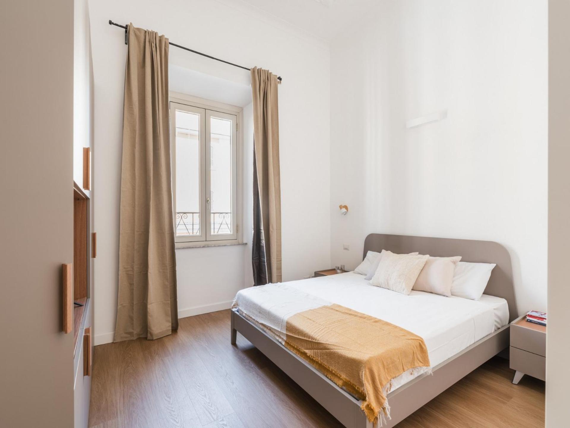 The Rent - Bright Two-bedroom Between Prati And San Pietro Apartment