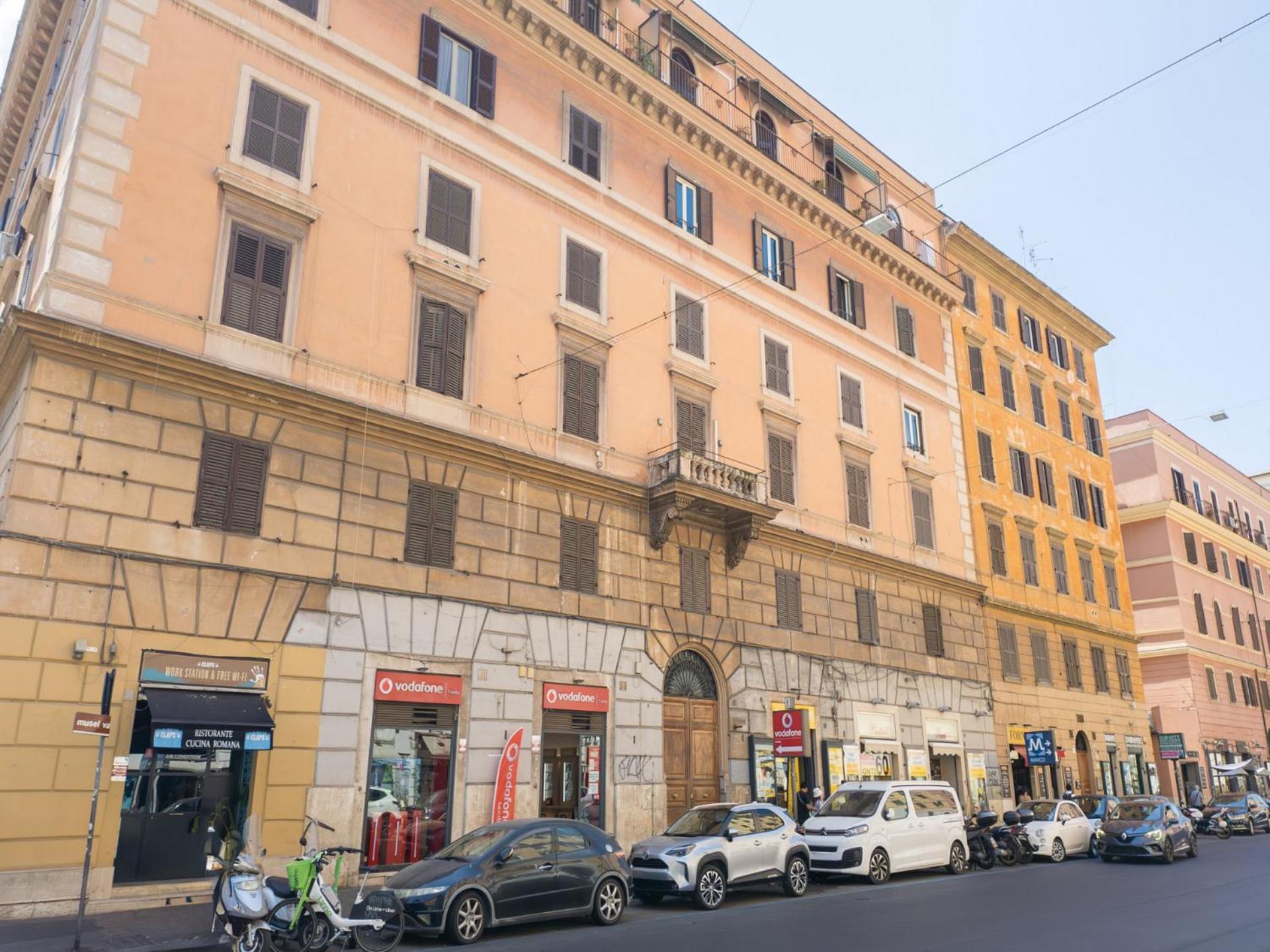 The Rent - Bright Two-bedroom Between Prati And San Pietro * Rom