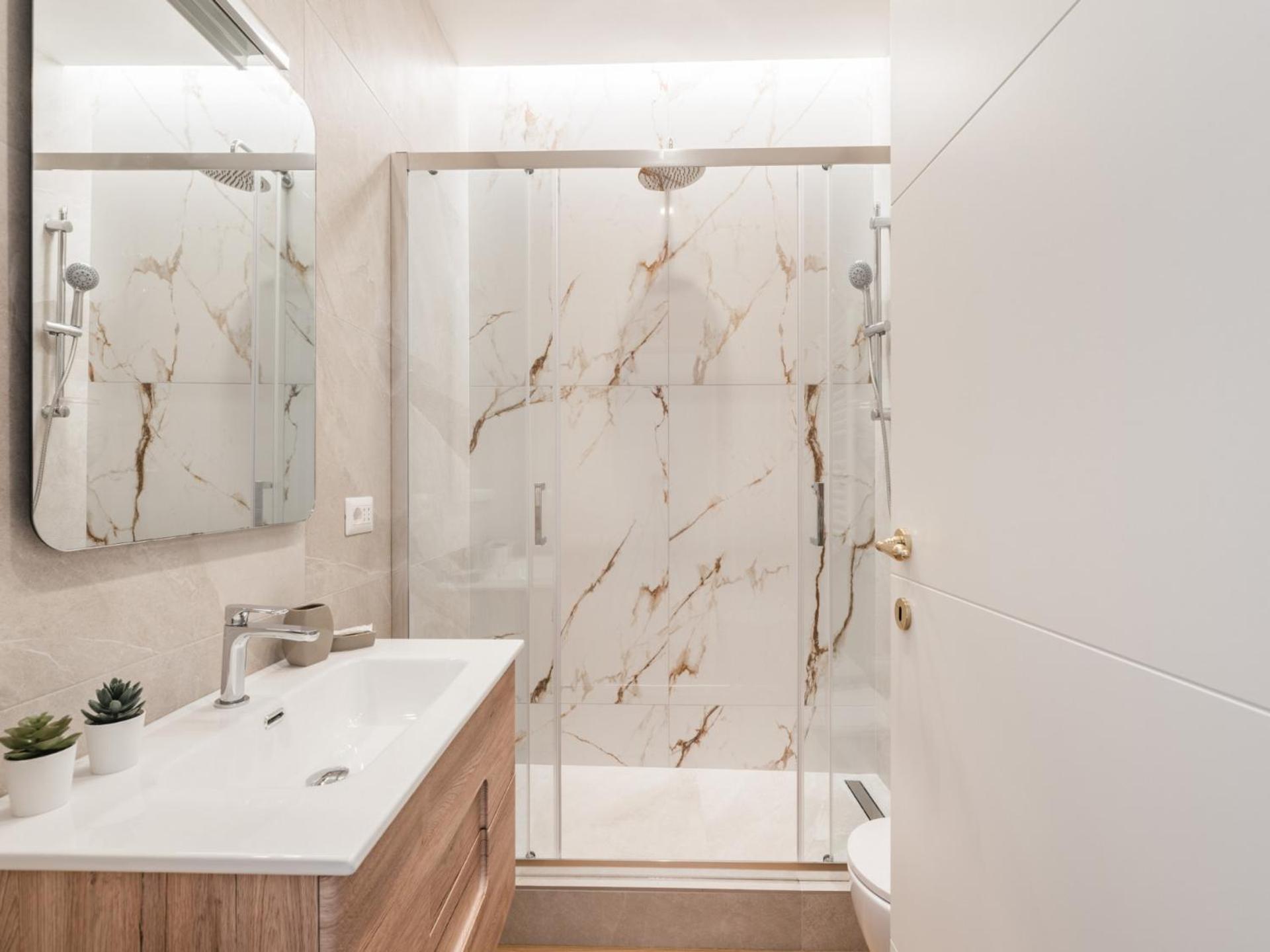 The Rent - Bright Two-bedroom Between Prati And San Pietro