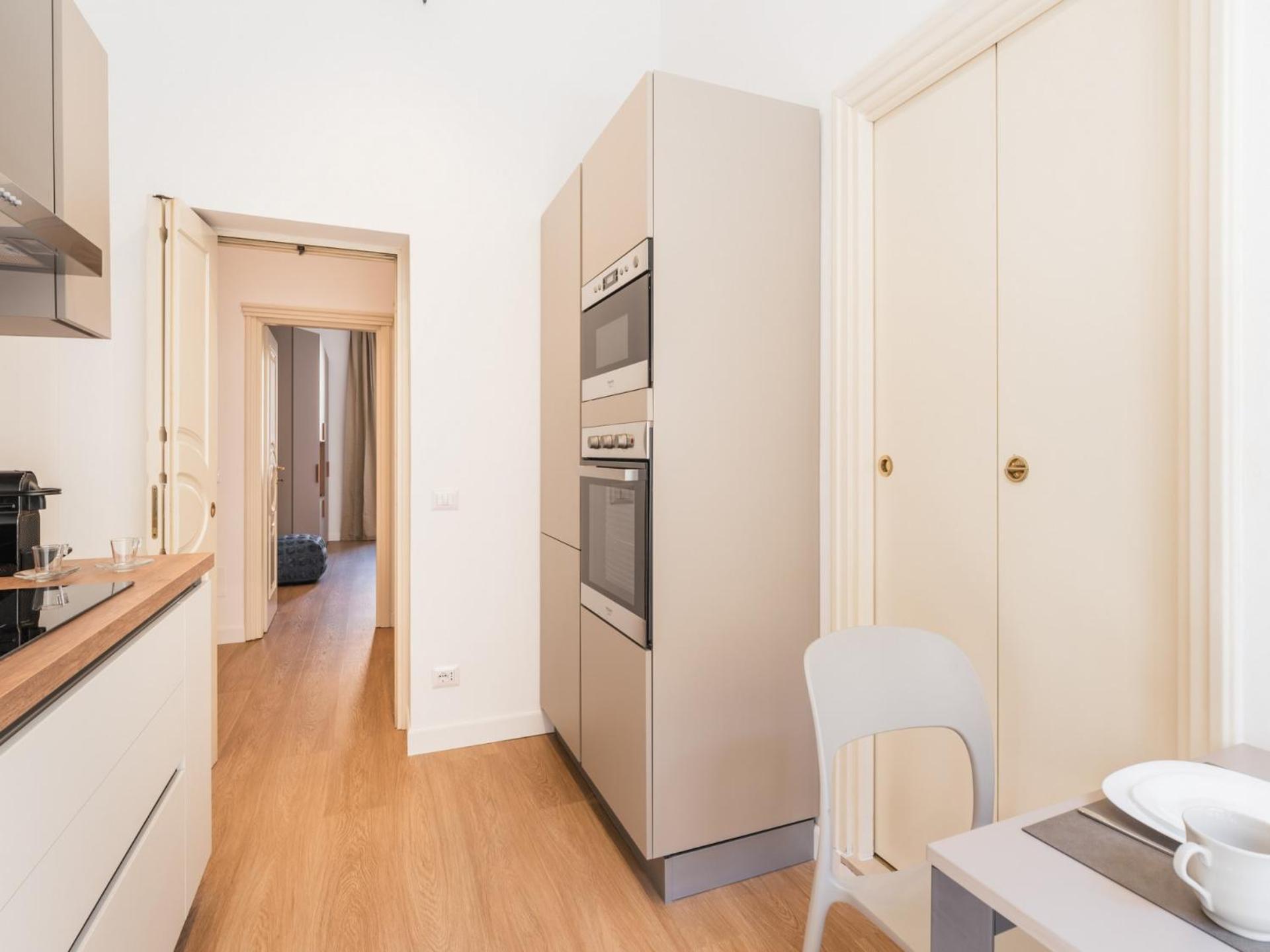 The Rent - Bright Two-bedroom Between Prati And San Pietro *