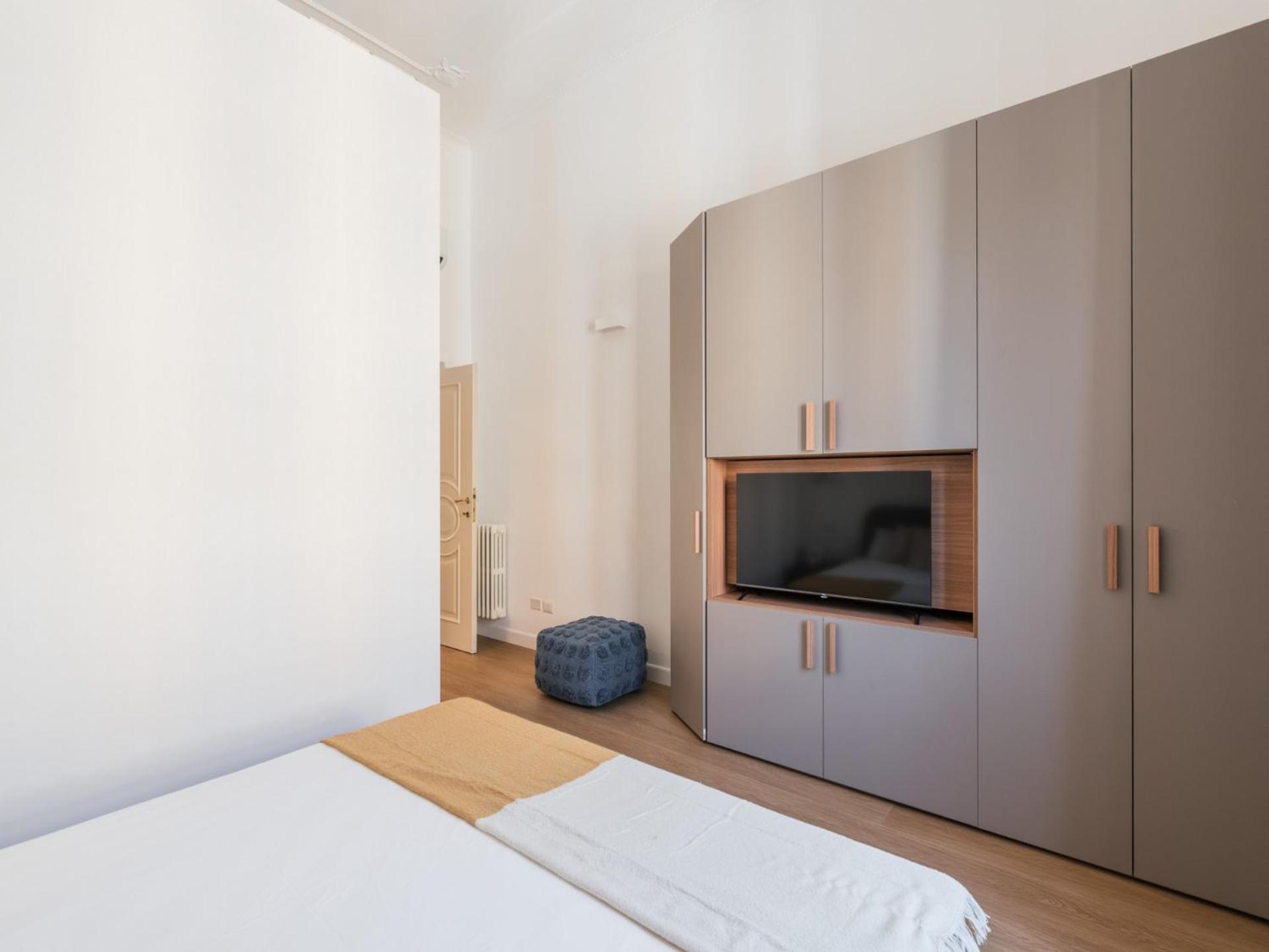 The Rent - Bright Two-bedroom Between Prati And San Pietro Apartment Rom